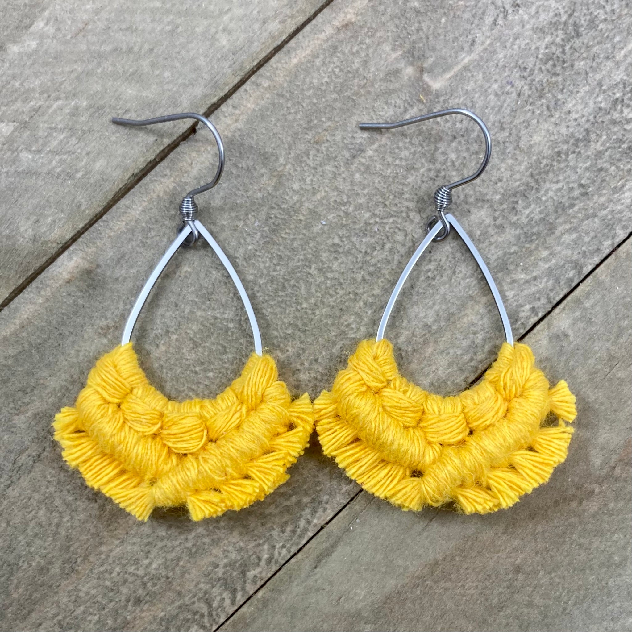 Mustard Yellow Earrings, Chain Drop Earrings, Yellow Drop Earrings Chain, Yellow Statement Earrings, Bright Yellow Earrings outlet with Fringe